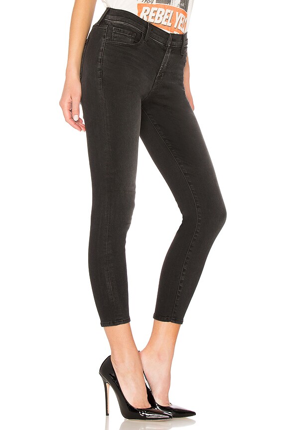 view 2 of 4 835 Mid Rise Capri in Nevermore