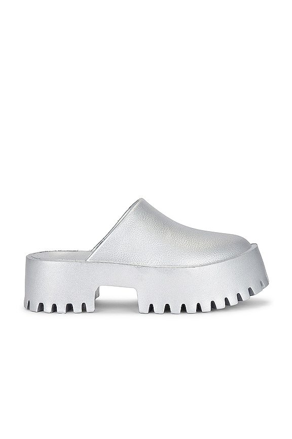 Jeffrey Campbell Clogge Clog in Silver | REVOLVE