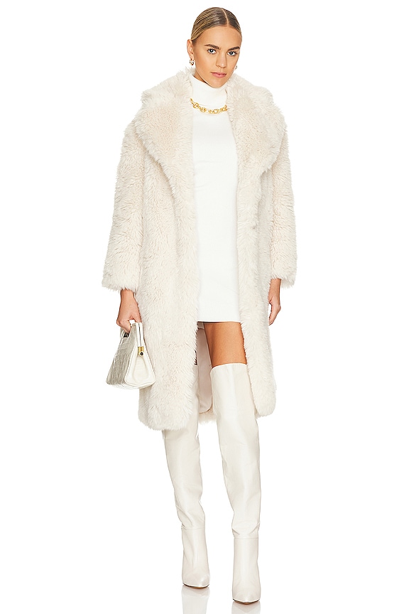 Jakke Katie Faux Fur Coat in Cream | REVOLVE