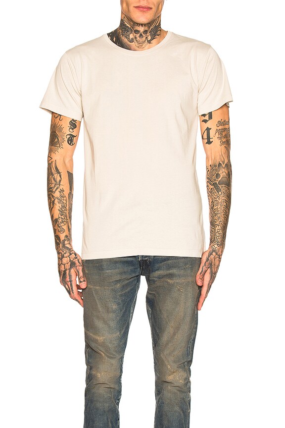 view 1 of 4 CAMISETA CLÁSICA in Cement