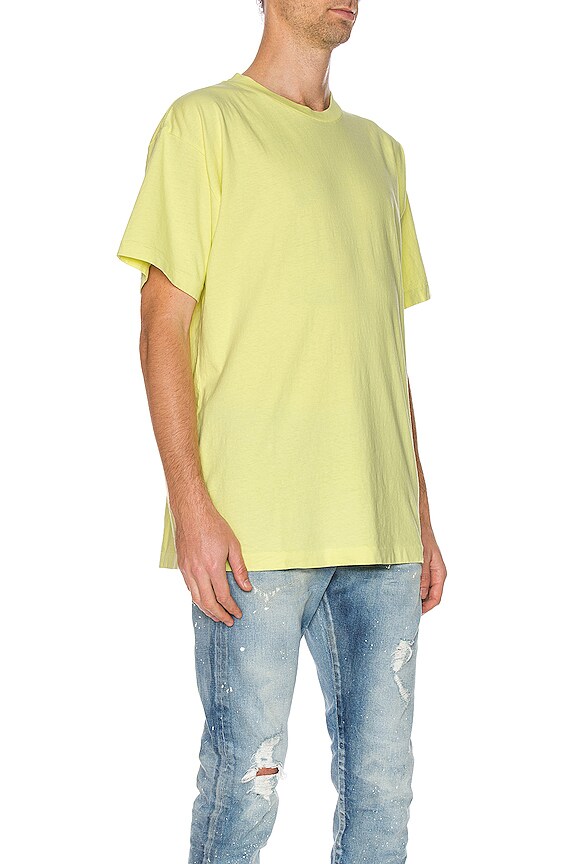 view 2 of 4 UNIVERSITY 티셔츠 in Volt