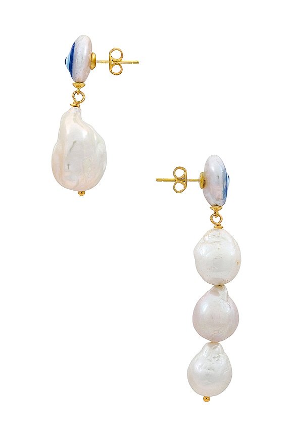 view 2 of 2 PENDIENTES PROTECTION in Pearl