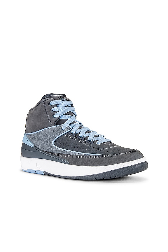 view 2 of 6 AIR JORDAN 2 RETRO 스니커즈 in Cool Grey, Ice Blue, & White