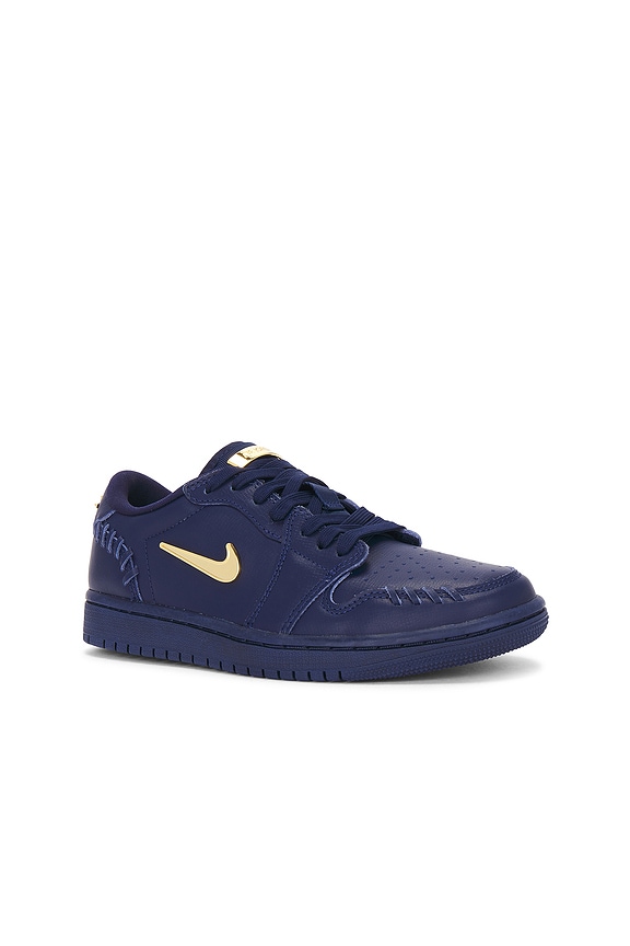 view 2 of 6 AIR JORDAN 1 LOW METHOD OF MAKE 스니커즈 in Midnight Navy & Metallic Gold