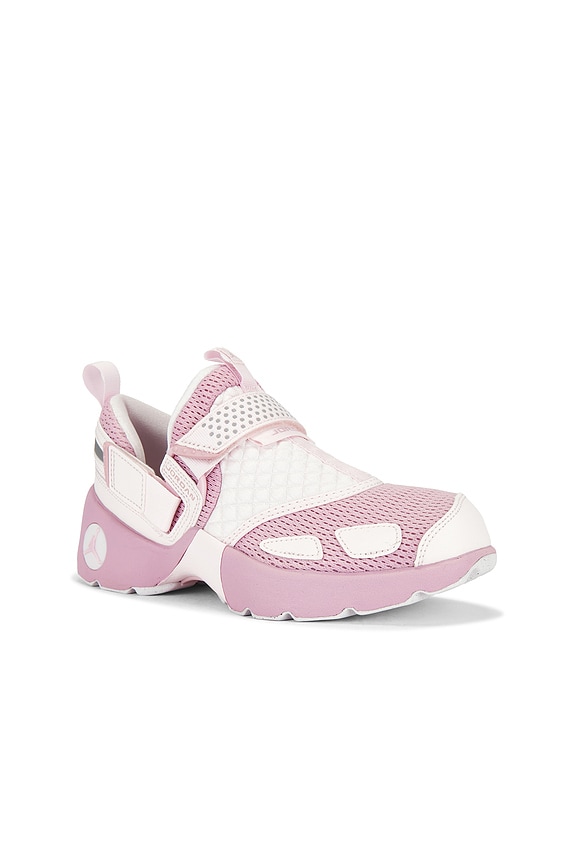 view 2 of 6 ZAPATILLA DEPORTIVA TRUNNER LX in Iced Carmine & Pearl Pink