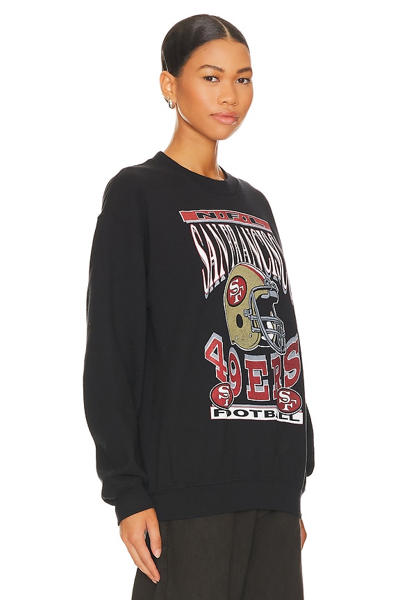 view 2 of 4 PULL in Black