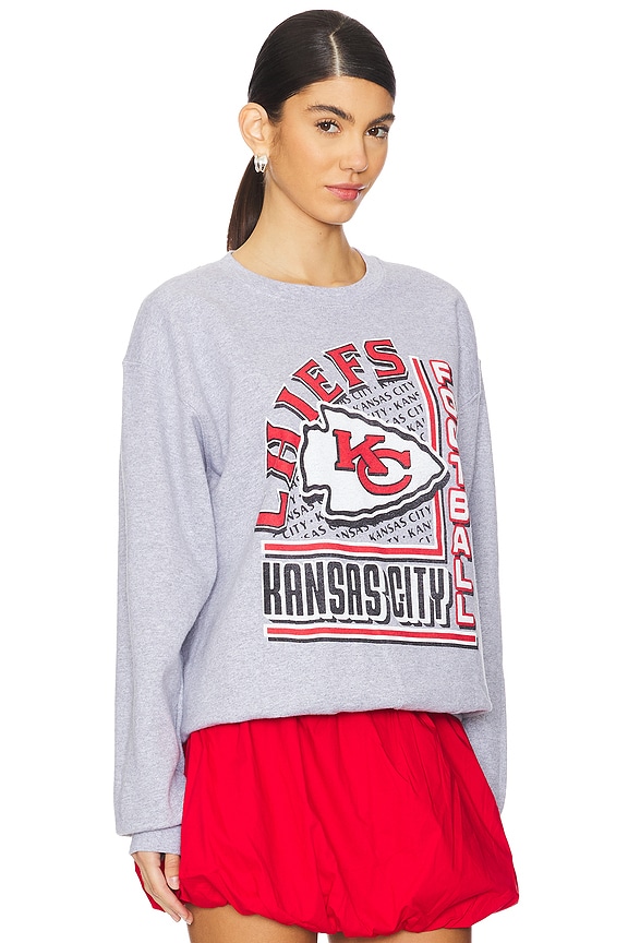 view 2 of 4 Chiefs Backfield Crewneck in Heather Grey