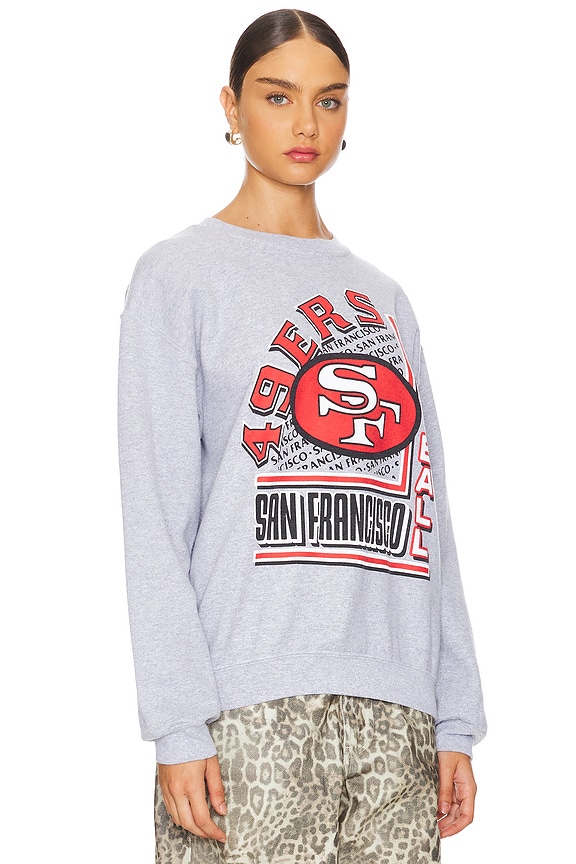 view 2 of 4 크루넥 in Heather Grey