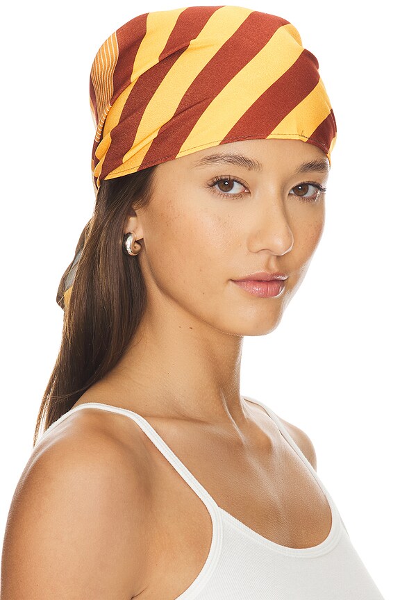 view 2 of 5 НАБОР ШАПКА И ШАРФ in Classic Brown