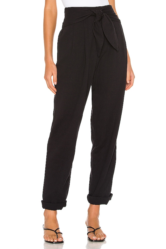 L'Academie The Felicienne Pant in Black | REVOLVE