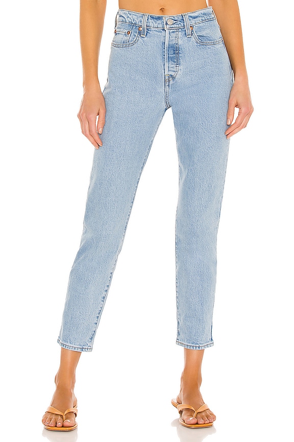 LEVI'S Wedgie Icon in Tango Talks Clean Hem | REVOLVE