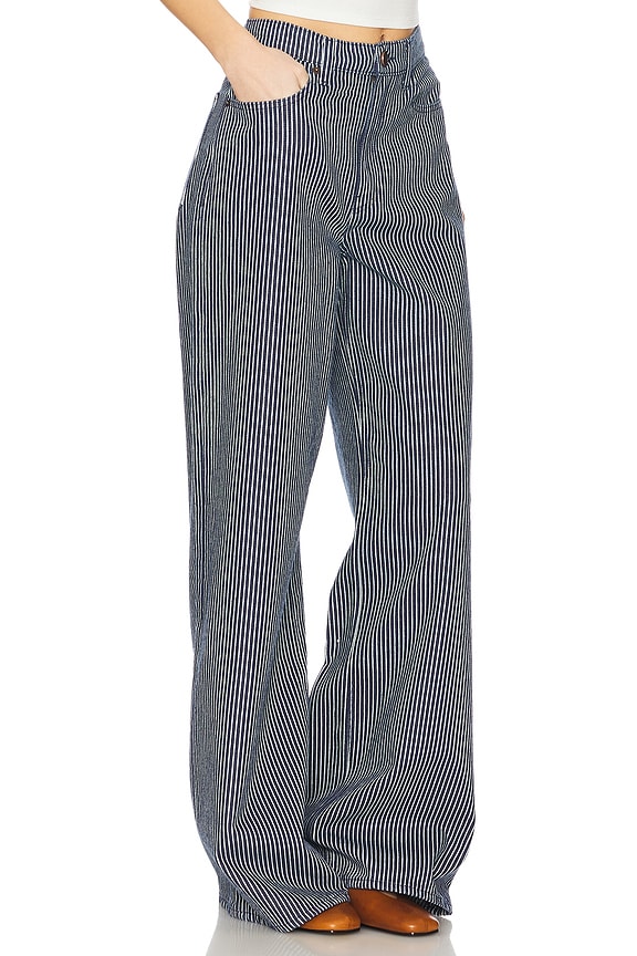 view 2 of 6 ISADORA 진 in Thomas