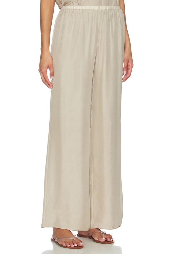 view 2 of 6 PANTALÓN FREYA in Beige