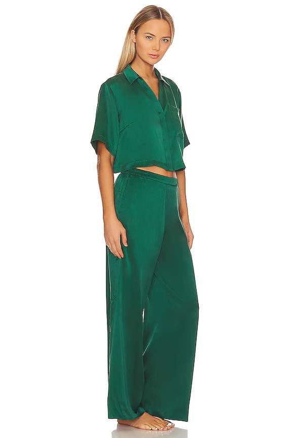 view 2 of 3 CONJUNTO PIJAMA in Hum Forest