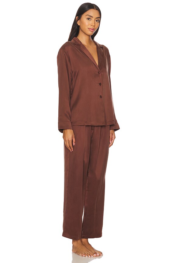 view 2 of 3 WASHABLE SILK 긴팔 팬츠 세트 in Dozing Umber