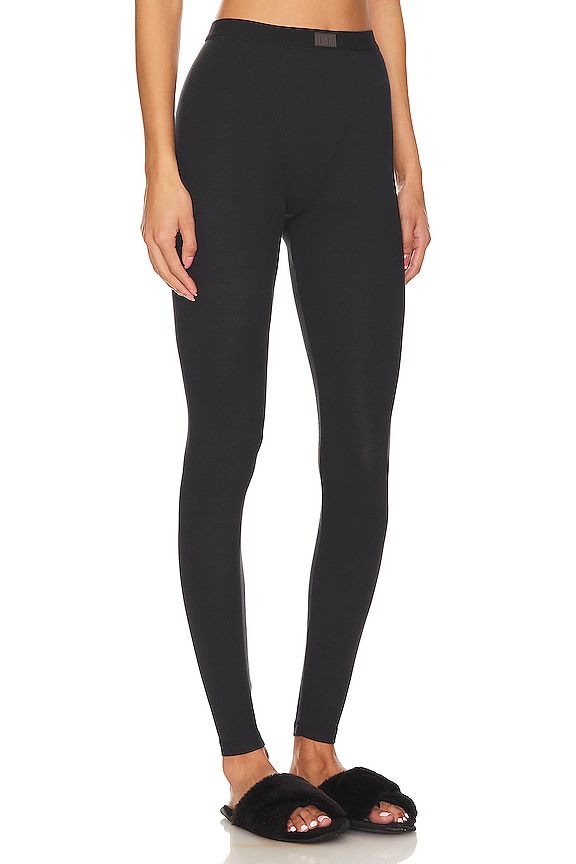 view 2 of 4 ソフトモダールリブレギンス in Immersed Black