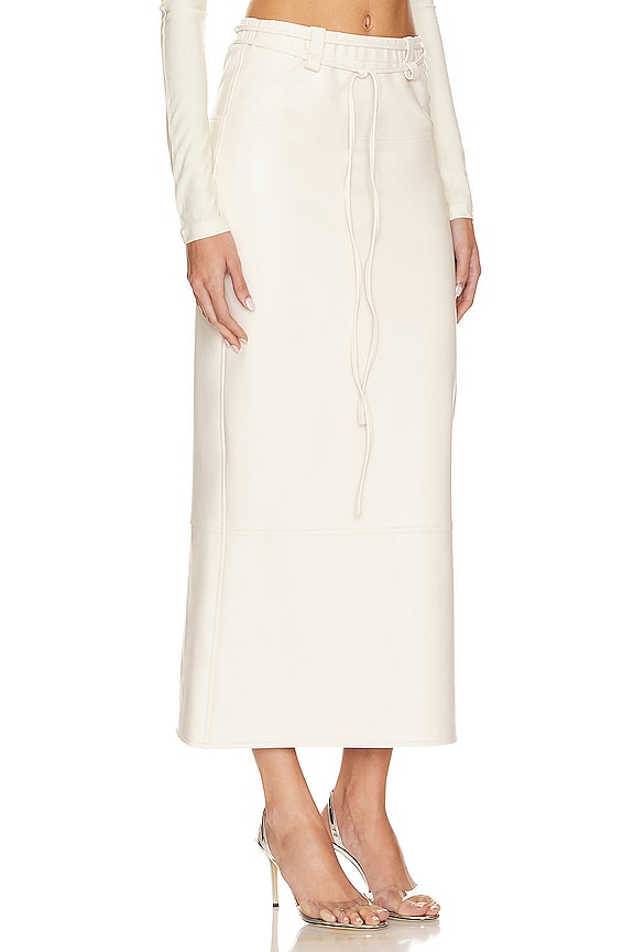 view 2 of 4 FALDA MIDI ACAMPANADA DE PIEL SINTÉTICA ELÁSTICA CON CORDÓN in Cream