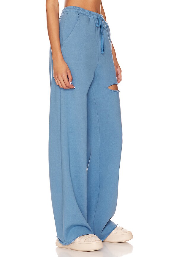 view 2 of 4 LARA パンツ in Soft Navy