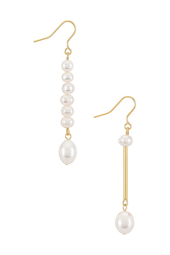 view 2 of 2 BOUCLES D'OREILLES CHIARA in Pearl