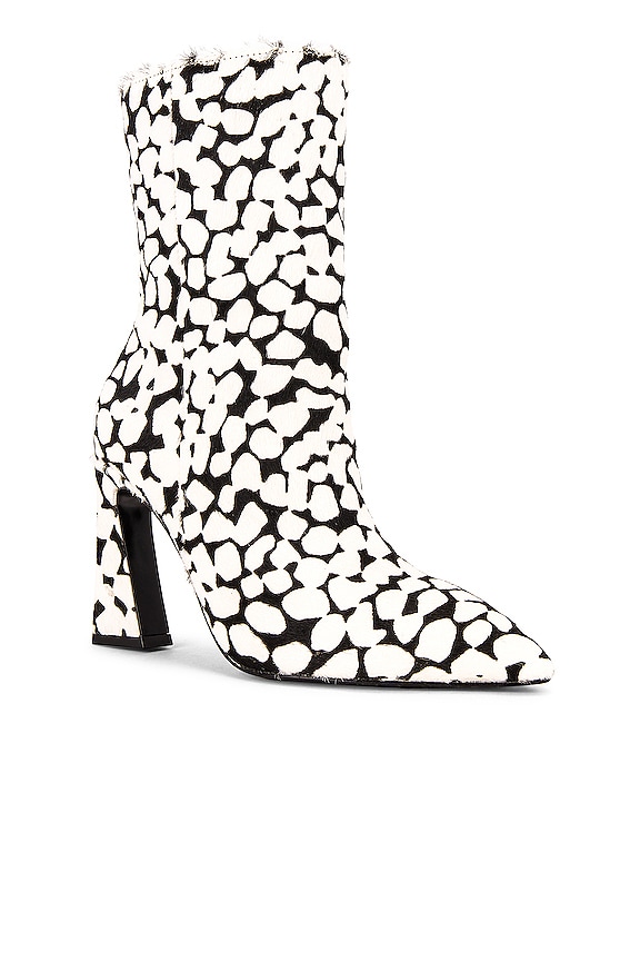 view 2 of 5 MARIETTA ブーティー in Black & White