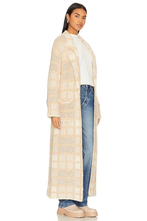 view 2 of 3 HYGGE 코트 in Sweater Weather Plaid