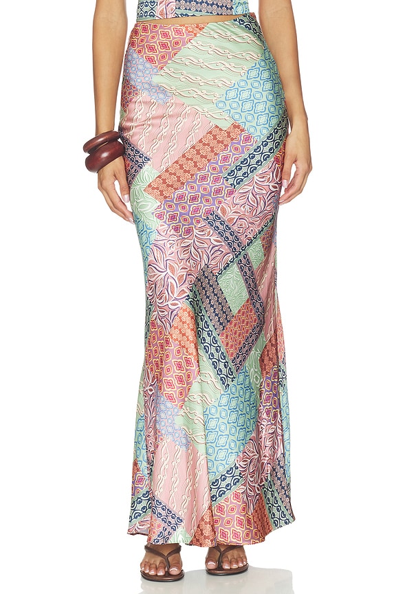 view 1 of 6 ROBE MAXI SIENNA in Oasis Patchwork