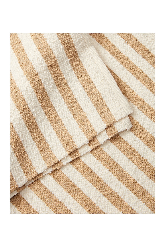 view 2 of 3 EVERYDAY 핸드 타올 in Fawn Stripe