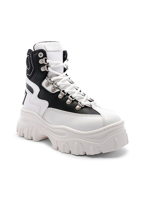 view 2 of 6 TRACTOR 스니커즈 in White & Black