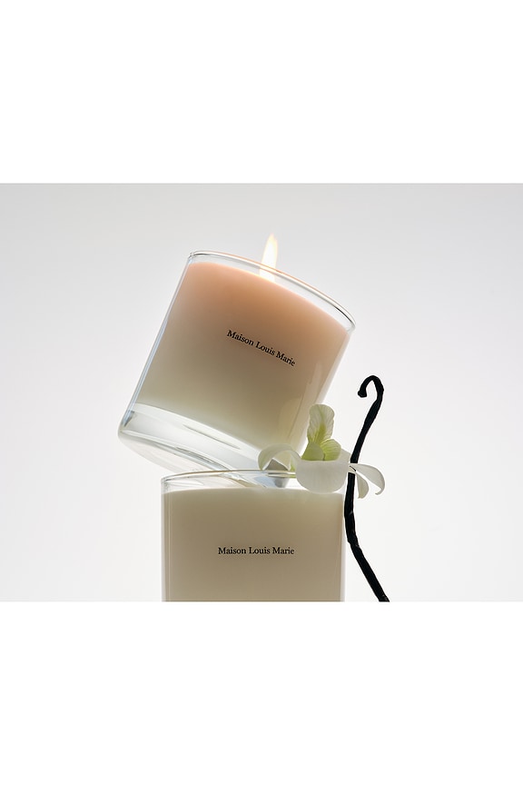 view 2 of 2 No.15 Vanille Infinie Candle in 