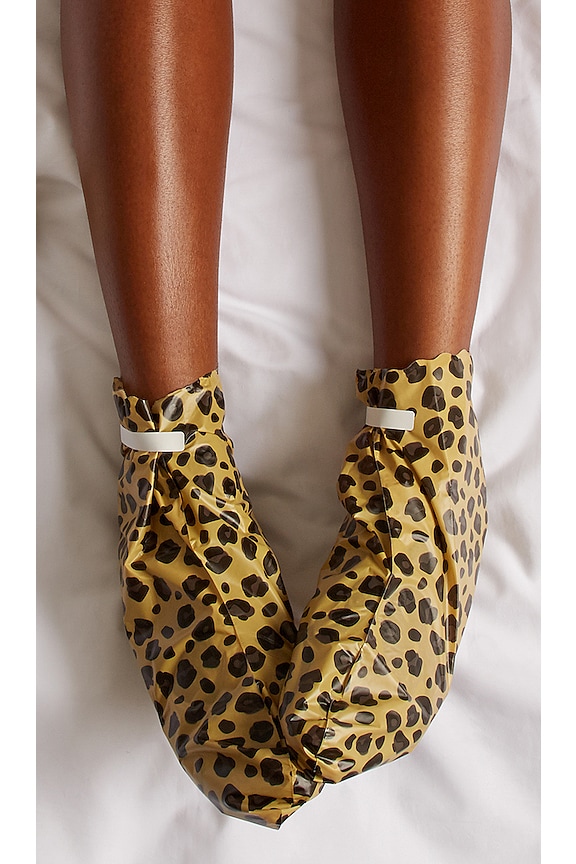 view 2 of 2 MÁSCARA DE PIES SOLE HEELER in 