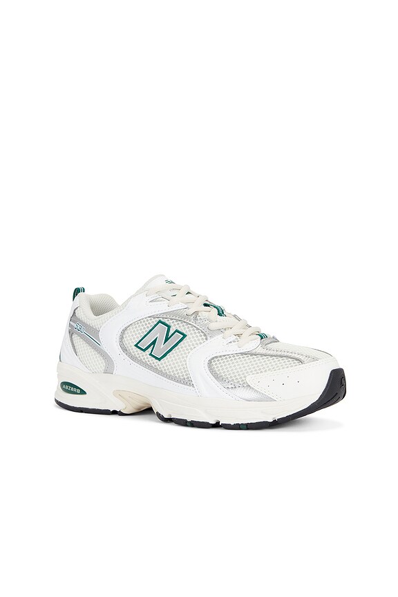 view 2 of 6 TÊNIS DE CORRIDA 530 in Sea Salt, White, Marsh Green, & Silver Metallic