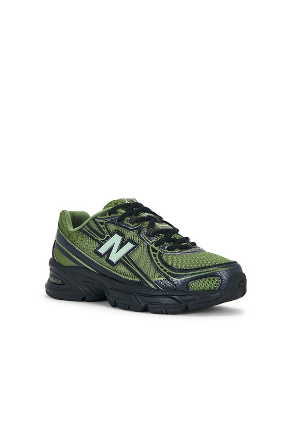 view 2 of 6 ZAPATILLA DEPORTIVA 740 in Utility Green & Black