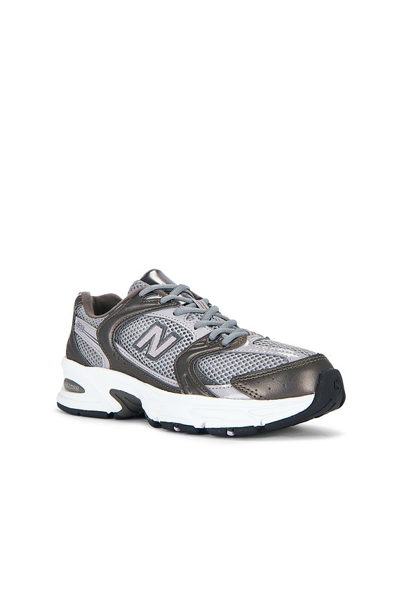 view 2 of 6 ZAPATILLA DEPORTIVA 530 in Black Metallic & Truffle Salt