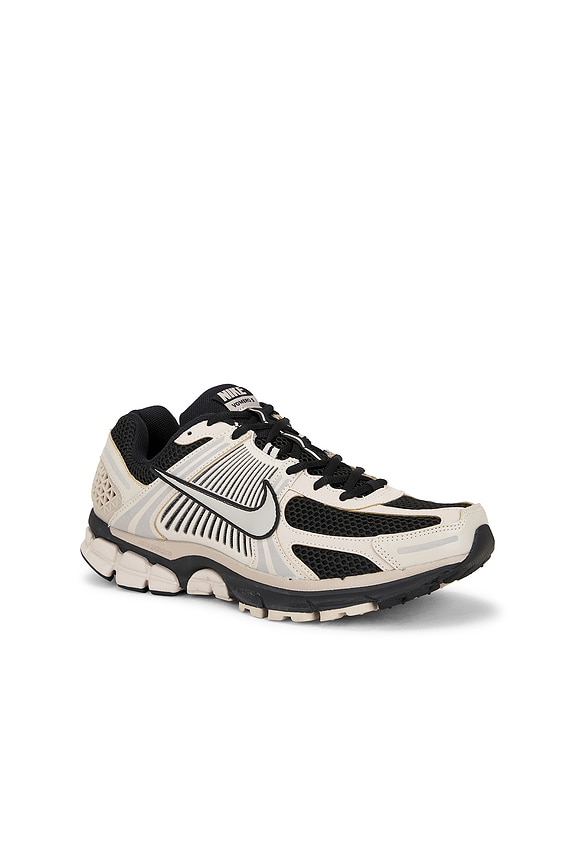 view 2 of 6 ZAPATILLA DEPORTIVA VOMERO in Black & Cream Ii