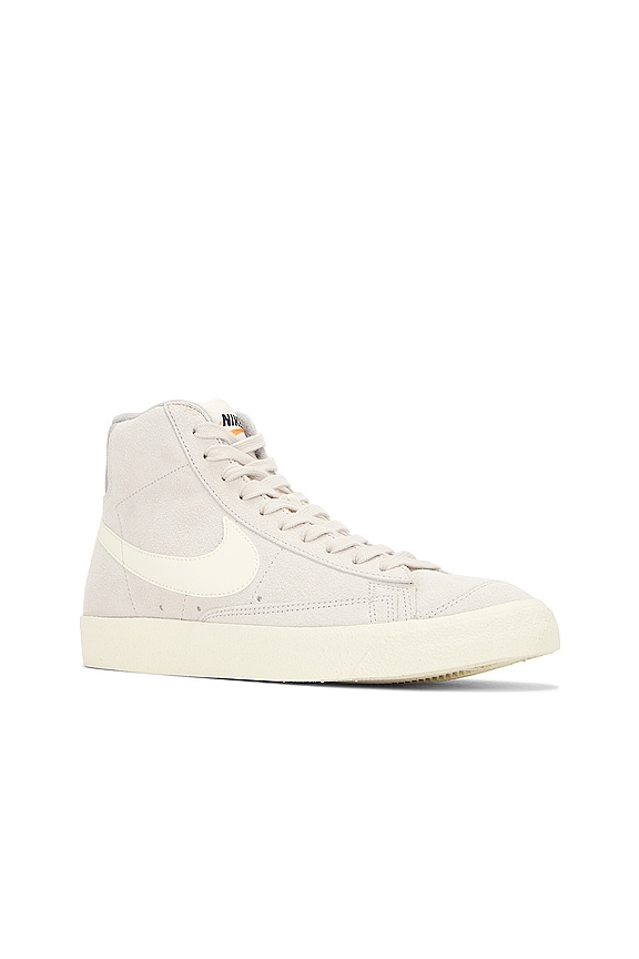 view 2 of 6 ZAPATILLA DEPORTIVA BLAZER in Light Bone, Coconut Milk & Medium Grey