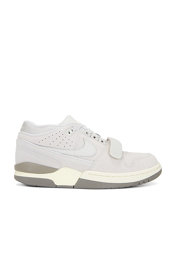 Nike Aaf88 Sneaker in Light Bone, Light Bone, & Coconut | REVOLVE