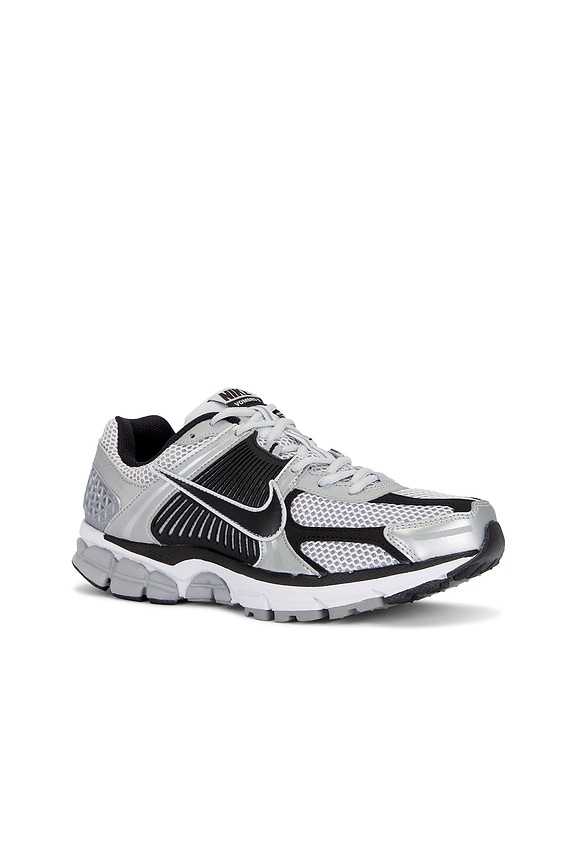 view 2 of 6 Zoom Vomero 5 in Metallic Silver, Black, & Pure Platinum