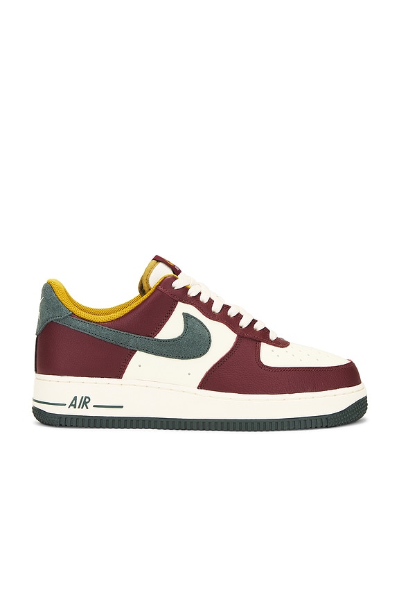 view 1 of 6 AIR FORCE 1 스니커즈 in Coconut Milk, Vintage Green, & Dark Team Red