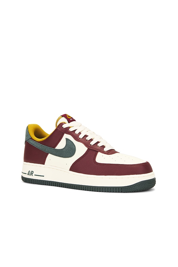 view 2 of 6 AIR FORCE 1 스니커즈 in Coconut Milk, Vintage Green, & Dark Team Red