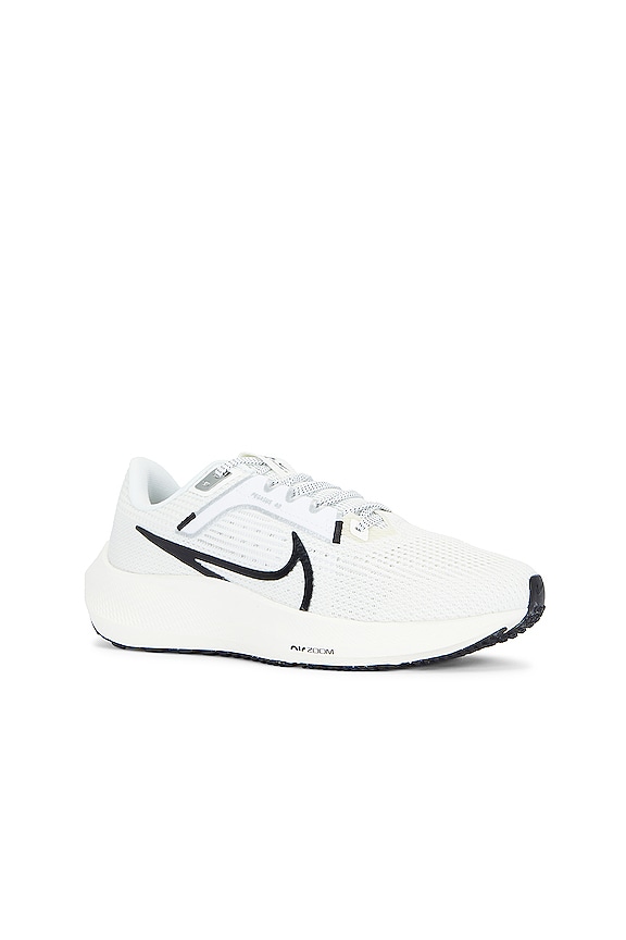 view 2 of 6 ZAPATILLA DEPORTIVA PEGASUS 40 in Sail, Black, Coconut Milk, & White