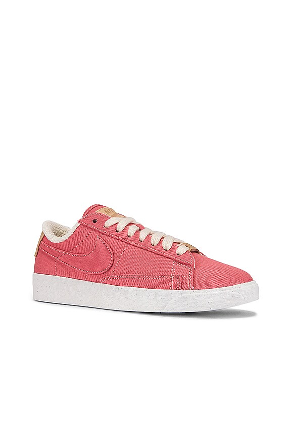 view 2 of 6 ZAPATILLA DEPORTIVA BLAZER LOW LX in Red Stardust