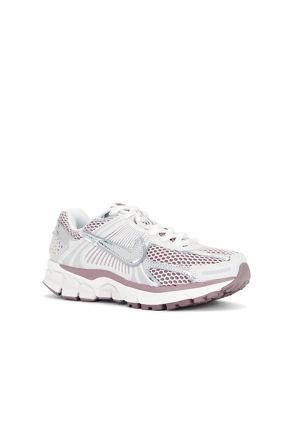 view 2 of 6 Zoom Vomero 5 Sneaker in Vast Grey & Metallic Silver