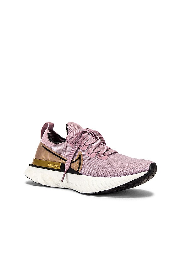 view 2 of 6 КРОССОВКИ REACT INFINITY RUN FLYKNIT in Plum Fog, Black, Metallic Gold & Platinum Tint