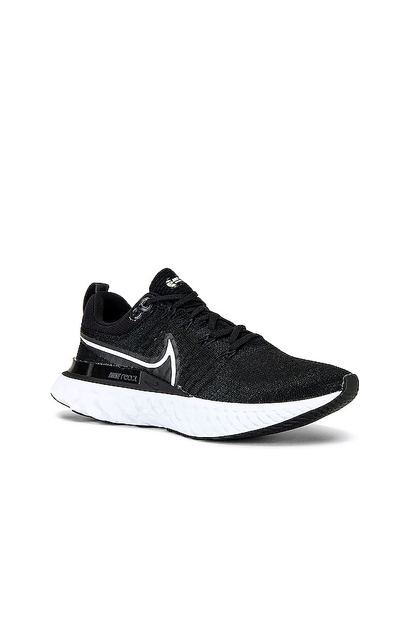 view 2 of 6 ZAPATILLA DEPORTIVA REACT INFINITY RUN FLYKNIT 2 in Black, White, & Iron Grey