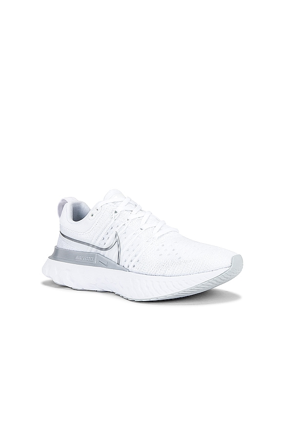 view 2 of 6 ZAPATILLA DEPORTIVA REACT INFINITY RUN FLYKNIT 2 in White, Metallic Silver, & Pure Platinum