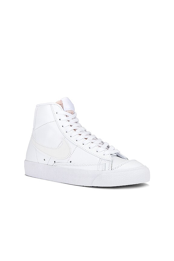 view 2 of 6 ZAPATILLA DEPORTIVA BLAZER in White & White