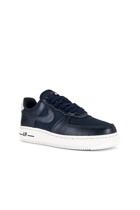 view 2 of 6 ZAPATILLA DEPORTIVA AIR FORCE 1 '07 LX in Light Orewood Brown, Obsidian, Sail, & Siren Red