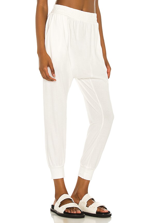 view 2 of 4 KENDALL 스웻팬츠 in White