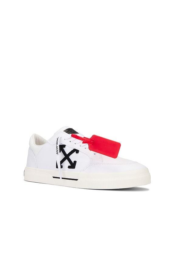 view 2 of 6 스니커즈 in White & Black