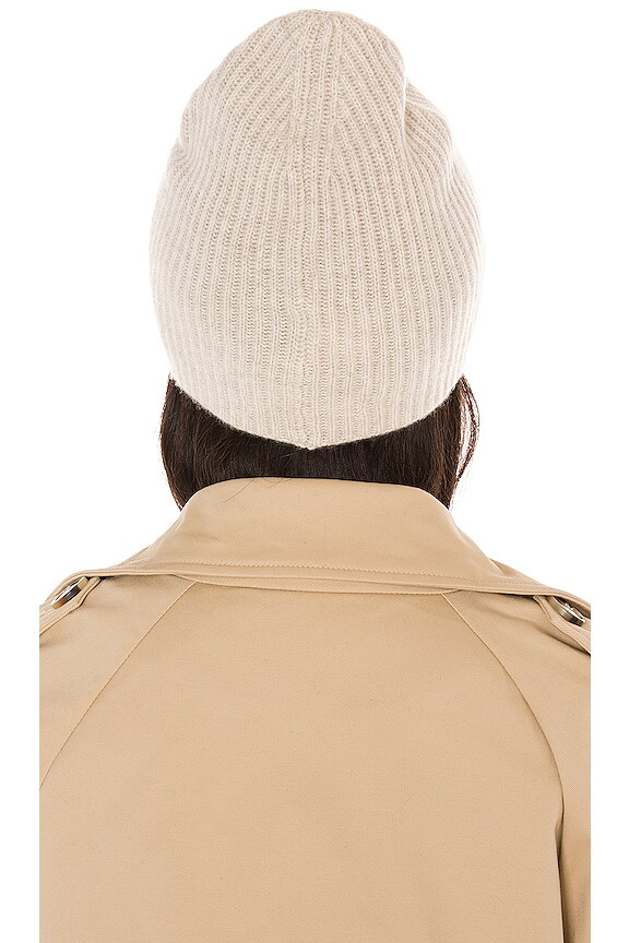 view 2 of 3 CREW 비니 in Oatmeal